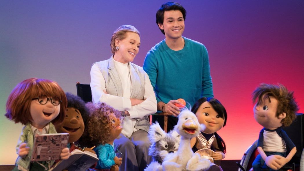 Julie's Greenroom 1. Sezon 12. Bölüm izle